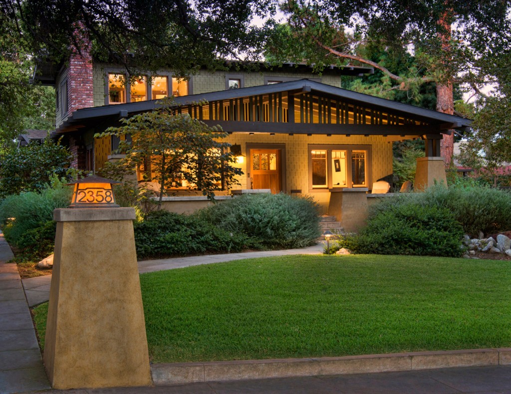 2358 Highland Avenue, Altadena CA