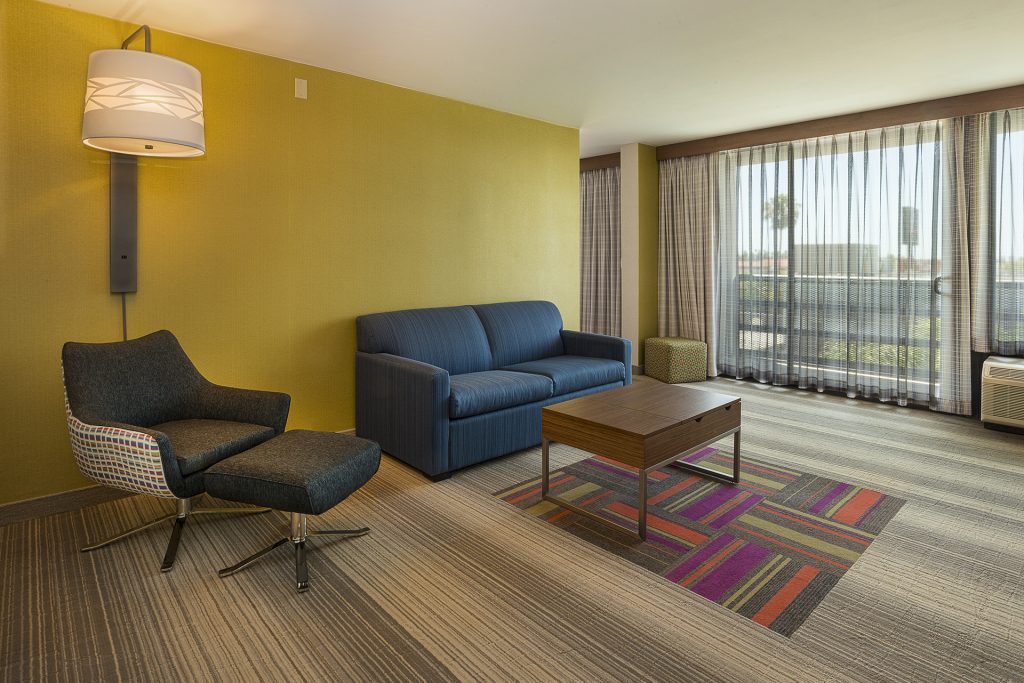 Holiday Inn Express, 222 West Houston Avenue, Fullterton CA