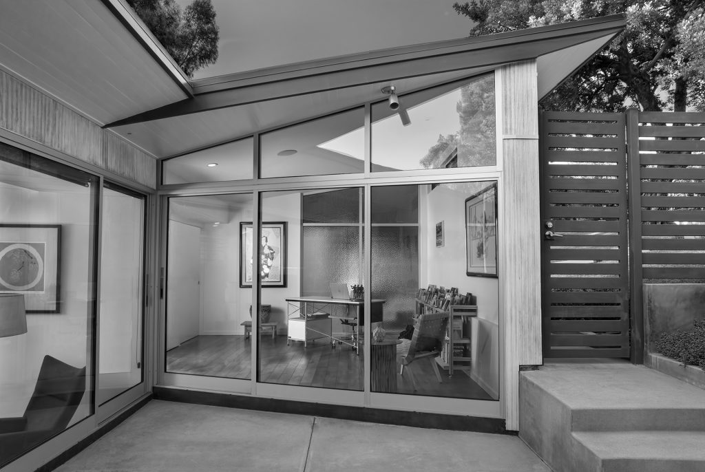 Case Study House #10 Kemper Nomland and Kemper Nomland Jr. Arts and Architecture Magazine 711 South San Rafael Avenue Pasadena CA
