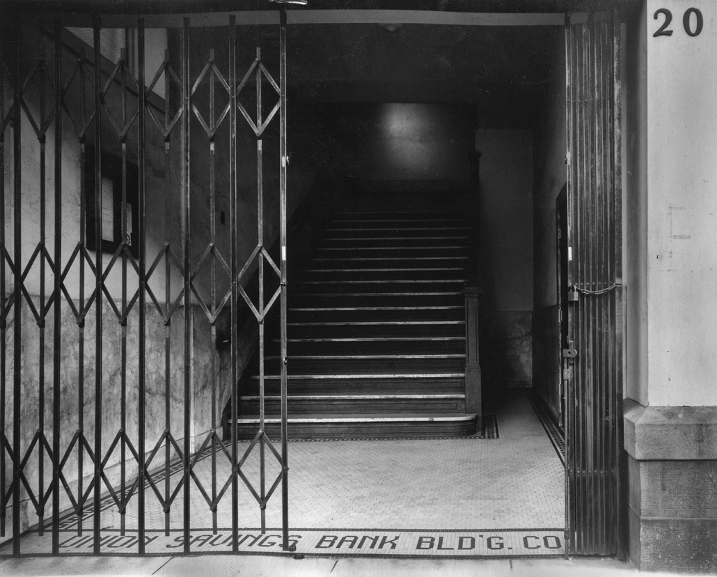 entrance20NRaymond